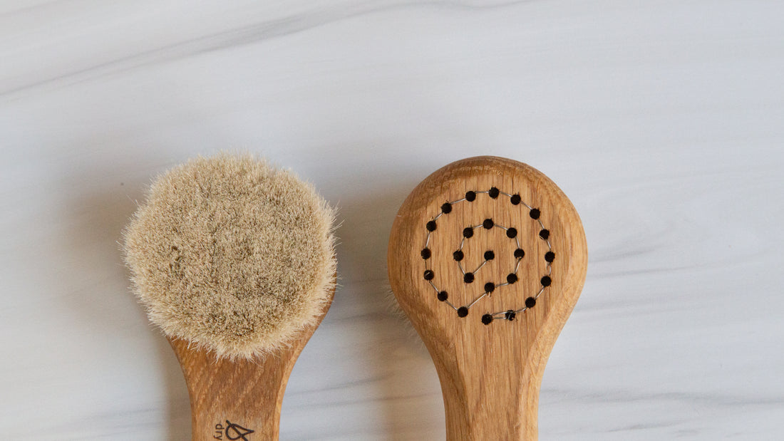 How to Dry Brush Your Face